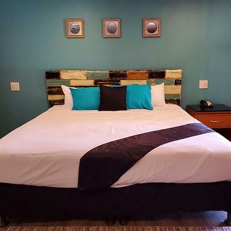 Pinecrest Inn & Suites Flagstaff Exteriör bild