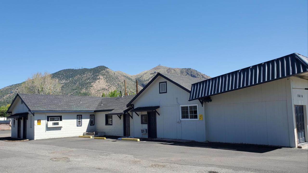 Pinecrest Inn & Suites Flagstaff Exteriör bild